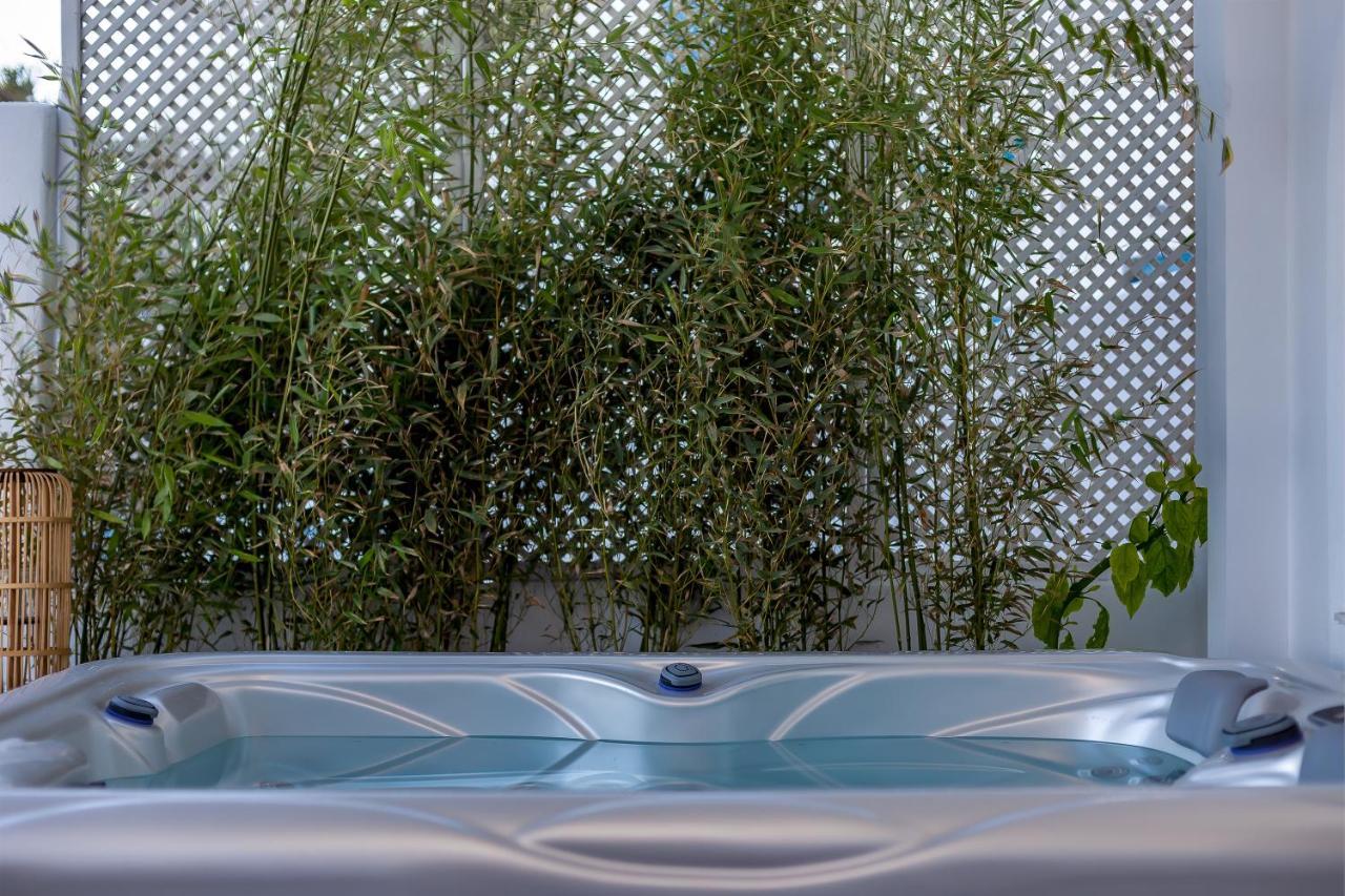 Divino Suites (Adults Only) Fira  Eksteriør bilde