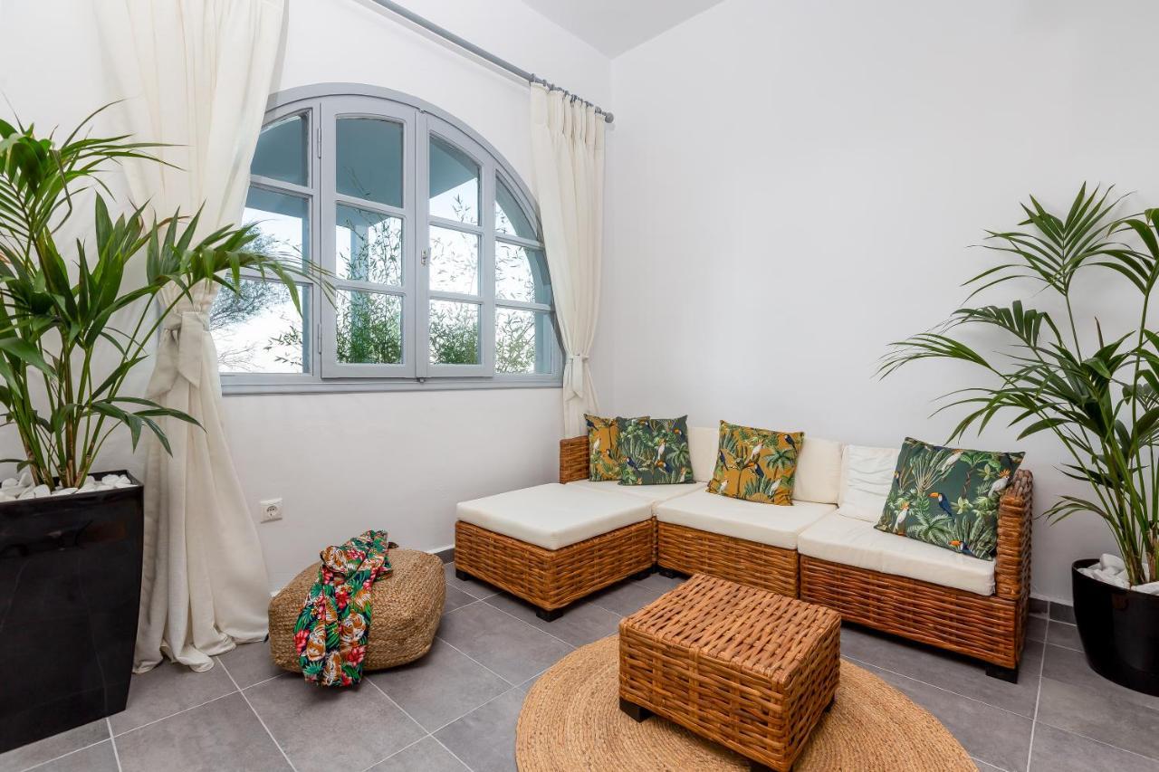 Divino Suites (Adults Only) Fira  Eksteriør bilde